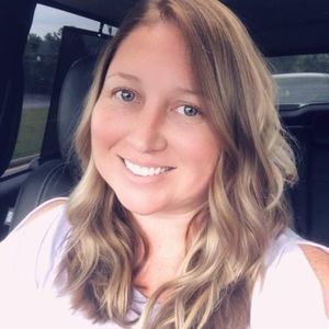 Meet your Posher, Linda